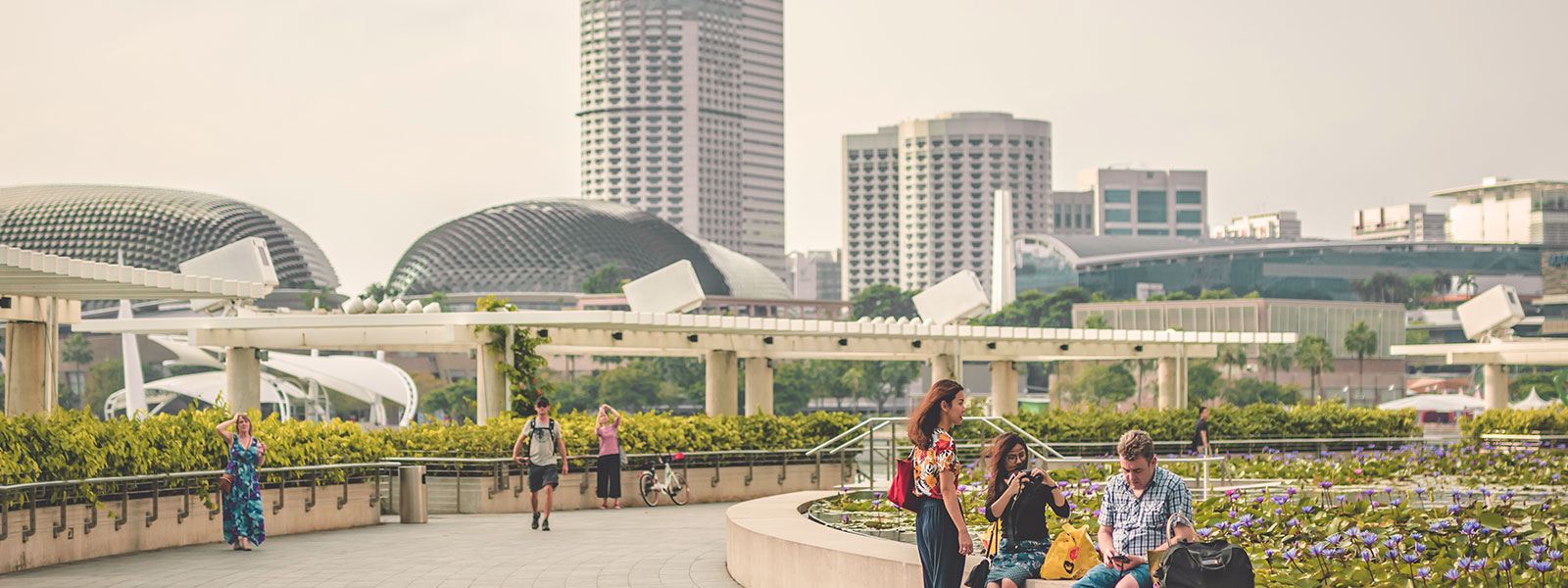 How to pay contractors in Singapore
